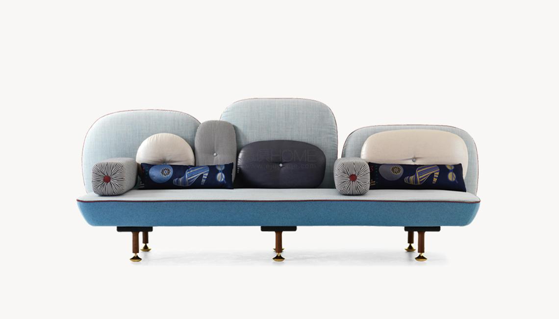 My Beautiful Backside 沙發(fā)