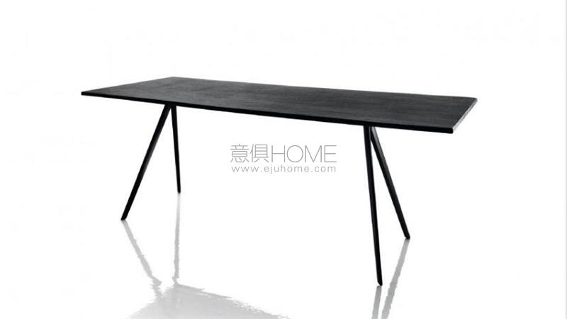 Baguette 戶外長桌