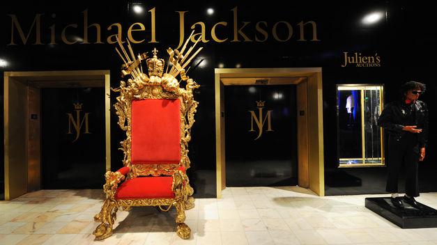 這些怪異的設(shè)計(jì)，竟是曾為邁克爾·杰克遜私人定制的