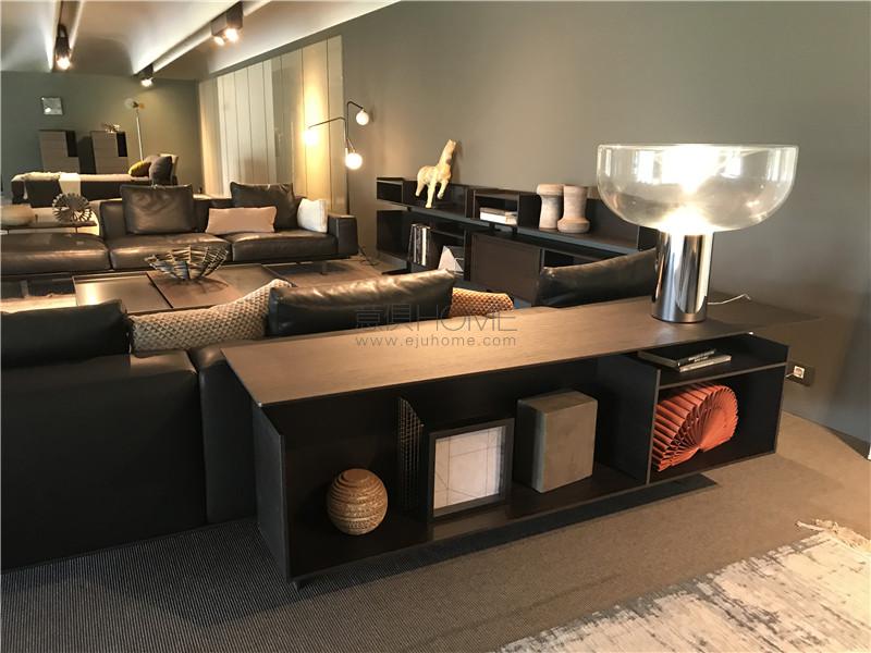 柜體的走心設(shè)計(jì)，簡約與色彩的激情碰撞，擦出時(shí)尚火花