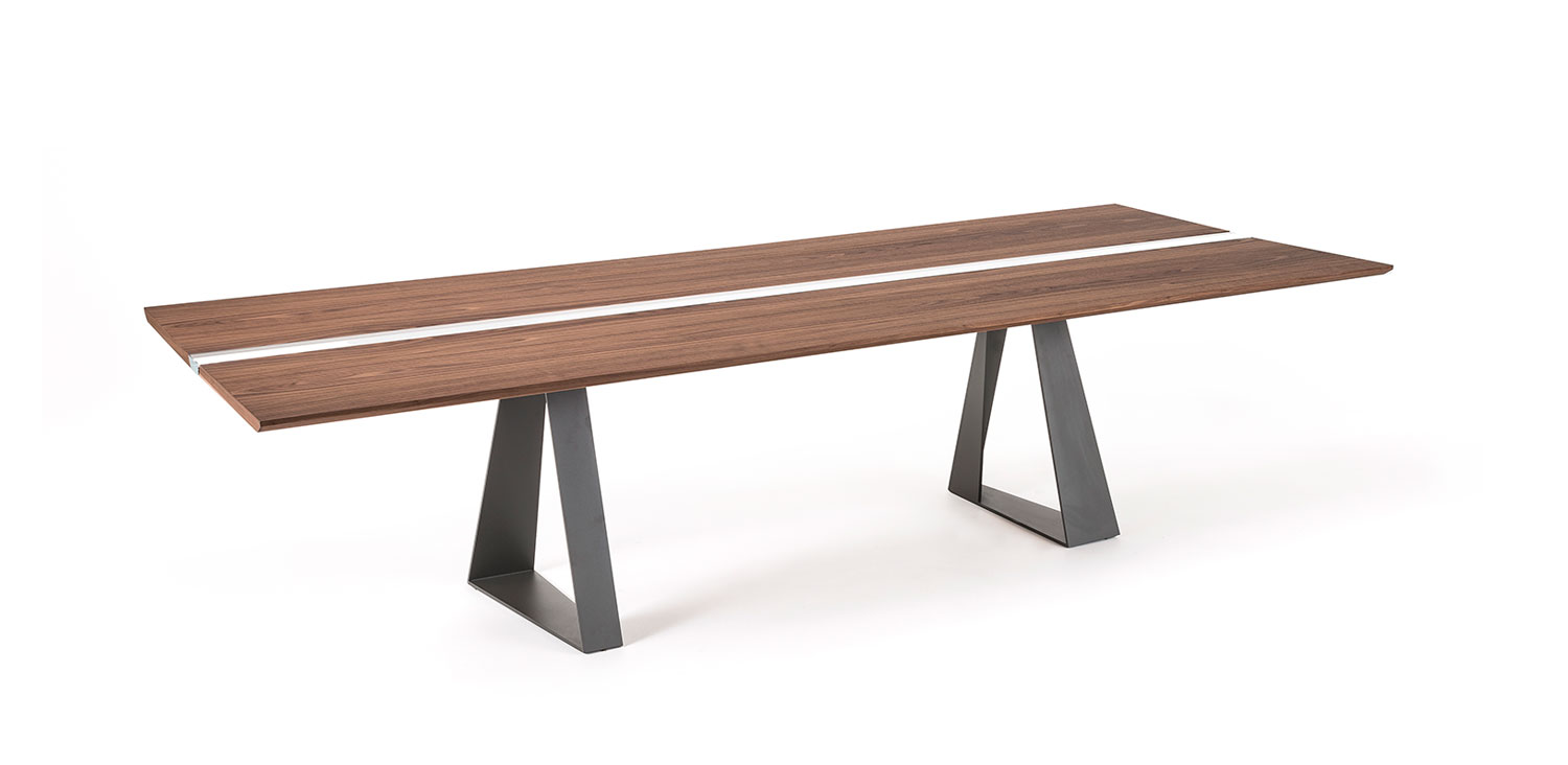 River長(zhǎng)餐桌