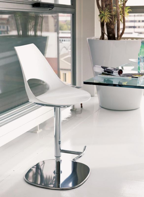 SHARK BARSTOOL 吧椅