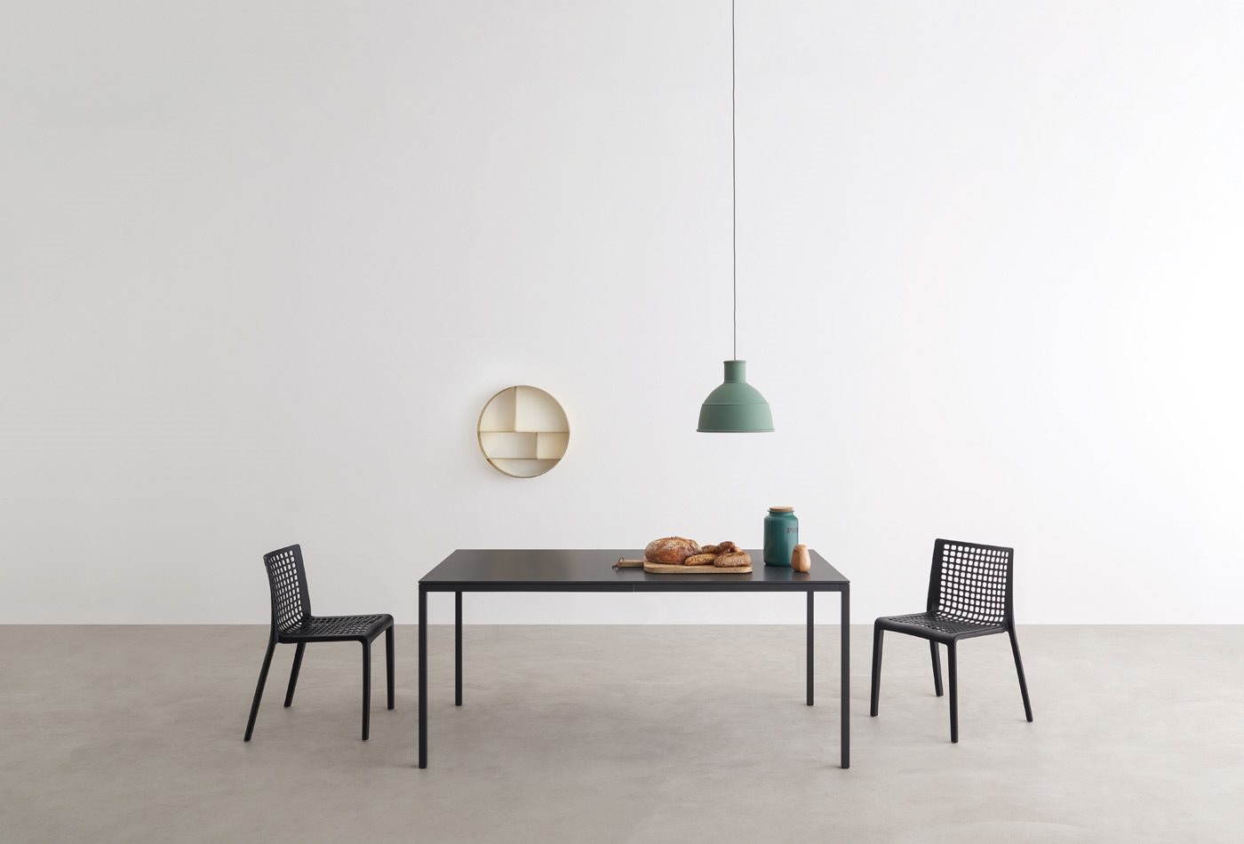 Helsinki 30 extending 長餐桌