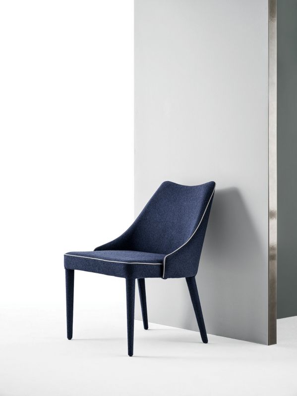 CLARA ARMCHAIR 休閑椅