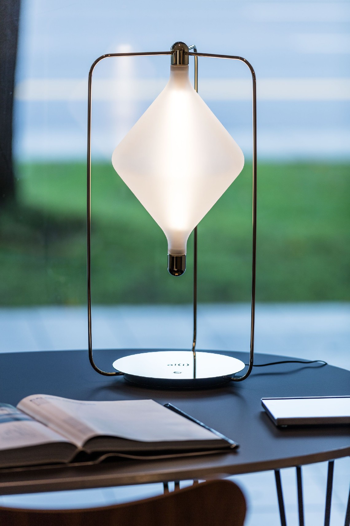 Clover-Table Lamp臺(tái)燈