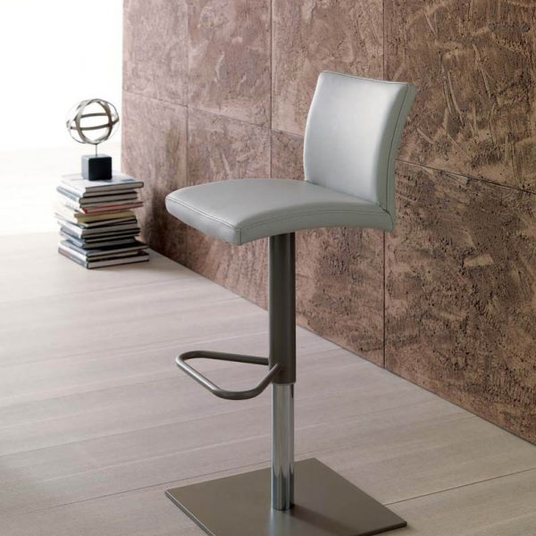 OZZIO ITALIASOFT吧椅