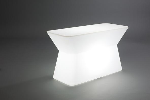 SERRALUNGAPalenquera with light長凳