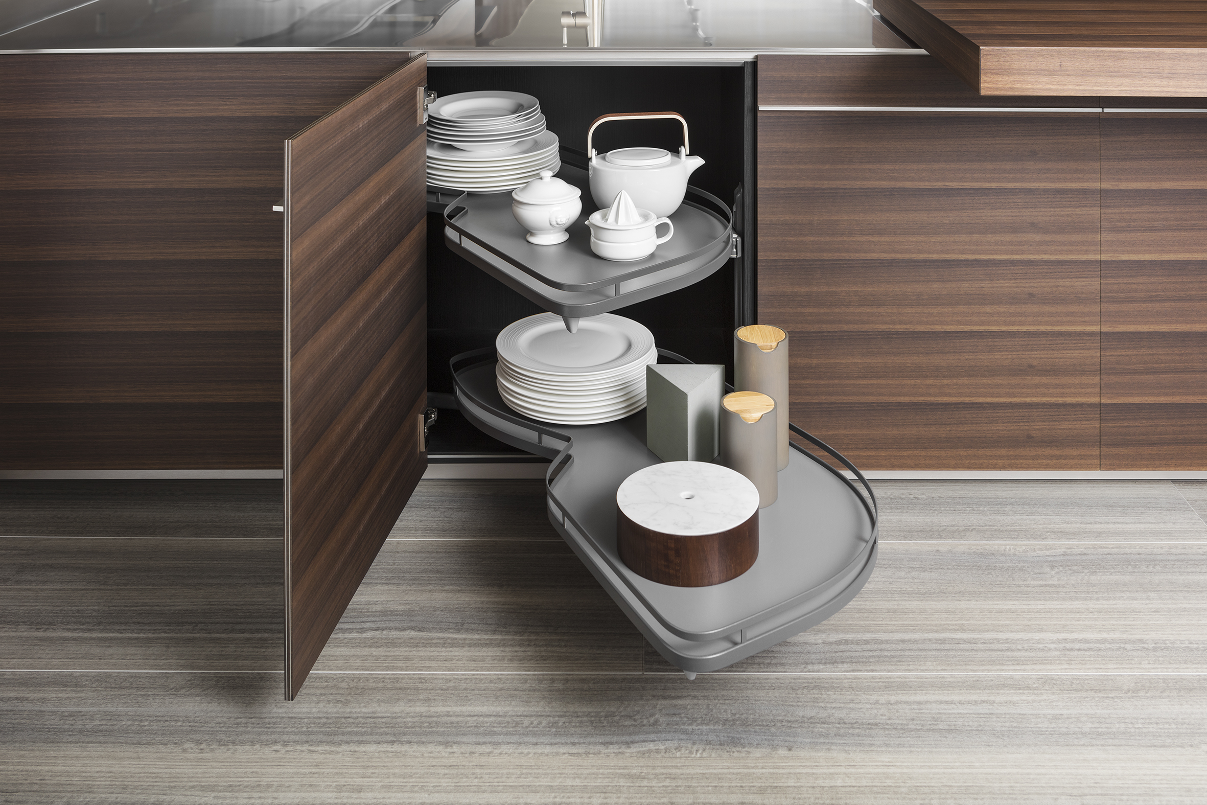 Dada - Molteni&CACCESSORIZED COLUMNS櫥柜