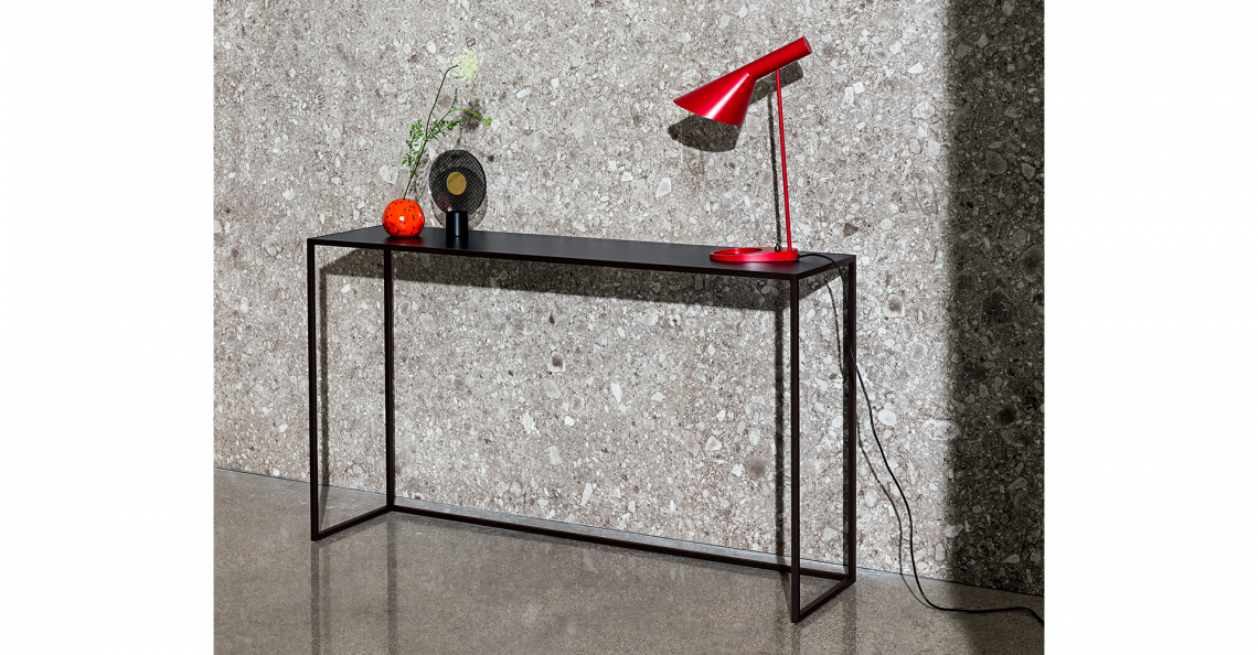 La consolle Quadro梳妝臺(tái)