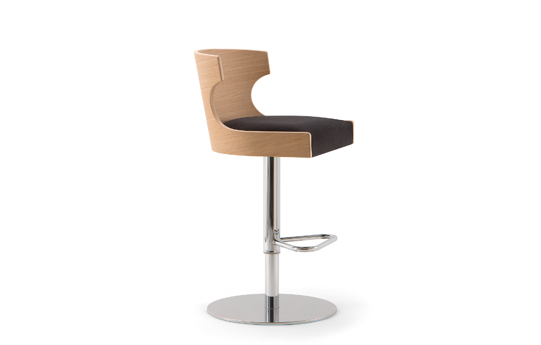 XIE BAR STOOL 052 SG F吧椅