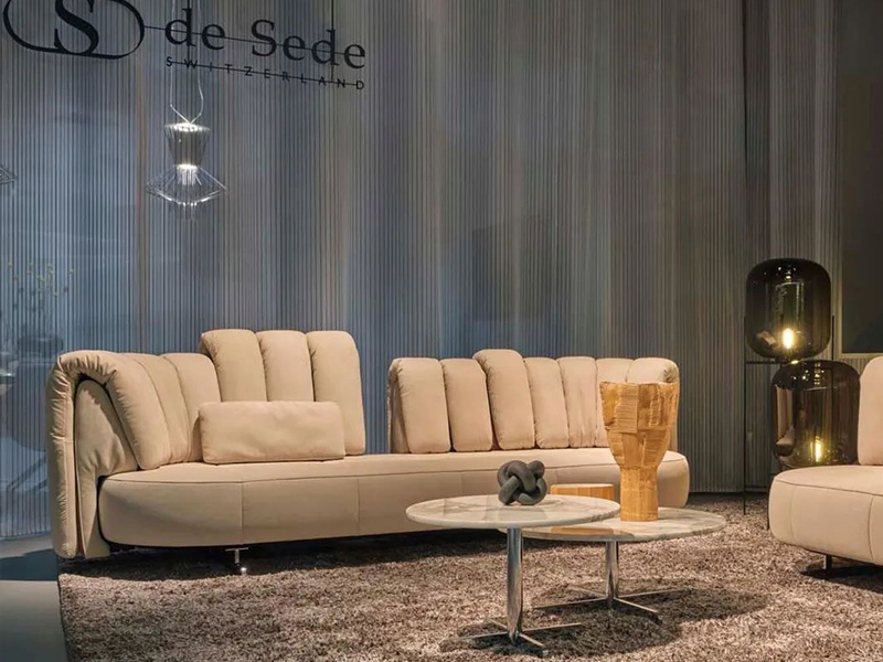 整個(gè)展廳只展示這一款沙發(fā)，究竟是有多火？